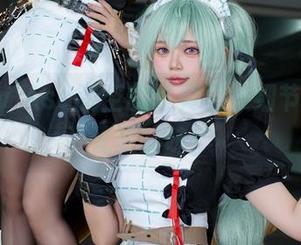 在Tiny Asa镂空的写真里，细节处藏着无限暧昧！